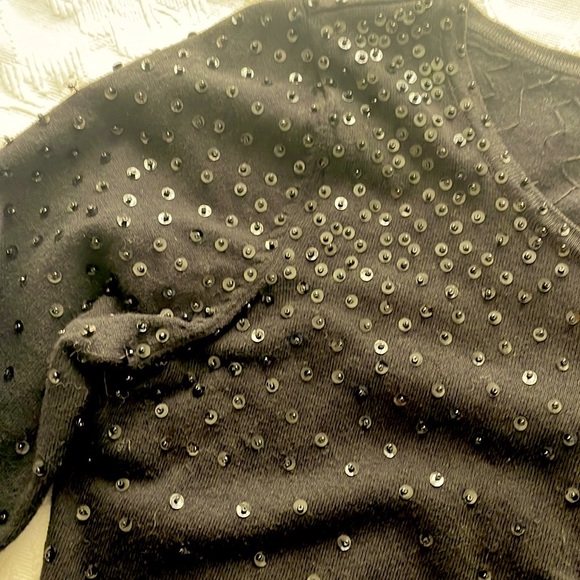 Black sequin short sweater - Picture 4 of 6